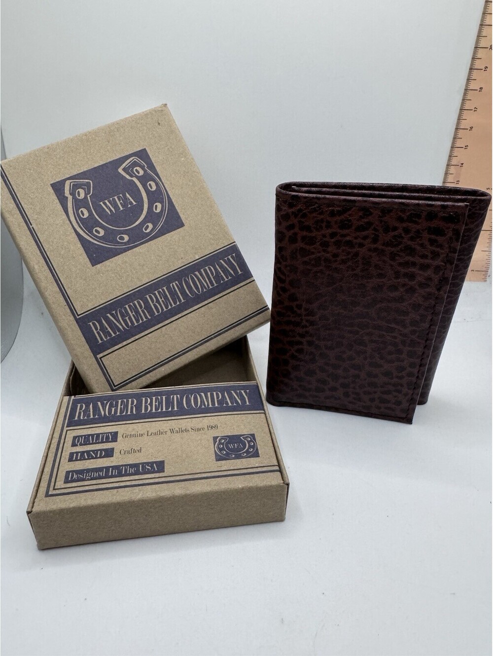 Ranger Belt Company Mens Brown Pebble Grain Leather Trifold Wallet IWR-7T NEW